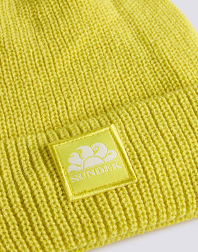 BONNET EN TRICOT CÔTELÉ