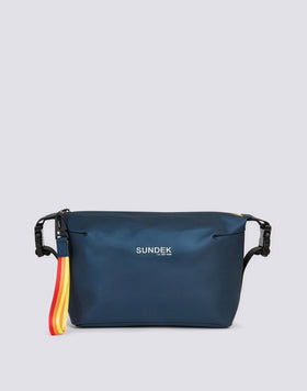 BEAUTY CASE WITH WELDED ZIP