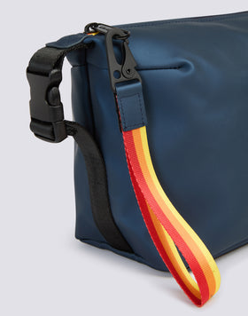 BEAUTY CASE WITH WELDED ZIP