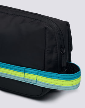 BEAUTY CASE CON DETTAGLI ARCOBALENO