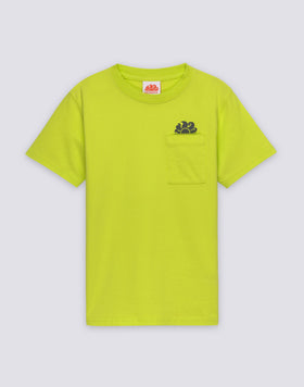 CAMISETA DE MANGA CORTA PARA NIÑO CON BOLSILLO Y LOGOTIPO EN LA PARTE DELANTERA