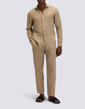 CAMISA DE LINO TEÑIDA EN PIEZA PARA HOMBRE