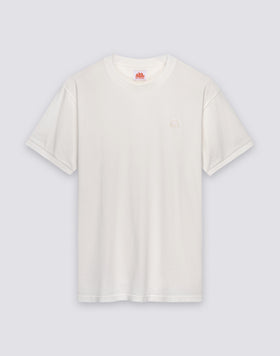 CAMISETA NEW DEY DE CUELLO REDONDO TEÑIDA EN PIEZA CON LOGOTIPO