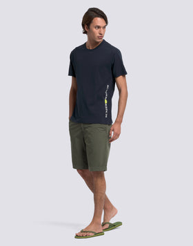 T-SHIRT UOMO A GIROCOLLO CON STAMPA LOGO VERTICALE
