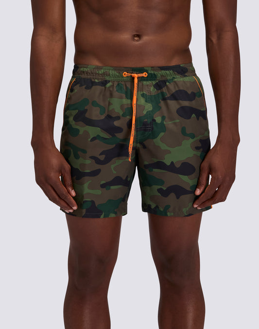 COSTUME DA BAGNO UOMO LUNGHEZZA MEDIA VITA ELASTICATA STAMPA CAMOU IN POLIESTERE RICICLATO REPREVE®