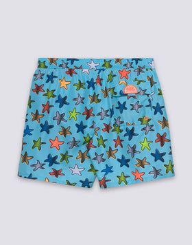COSTUME DA BAGNO UOMO LUNGHEZZA MEDIA VITA ELASTICATA STAMPA HAPPY STAR IN POLIESTERE RICICLATO REPREVE®