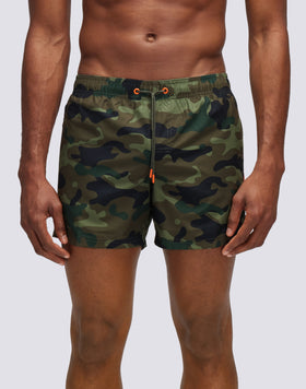 COSTUME DE BAIN COURT IMPRIMÉ CAMOU AVEC TAILLE ÉLASTIQUÉE