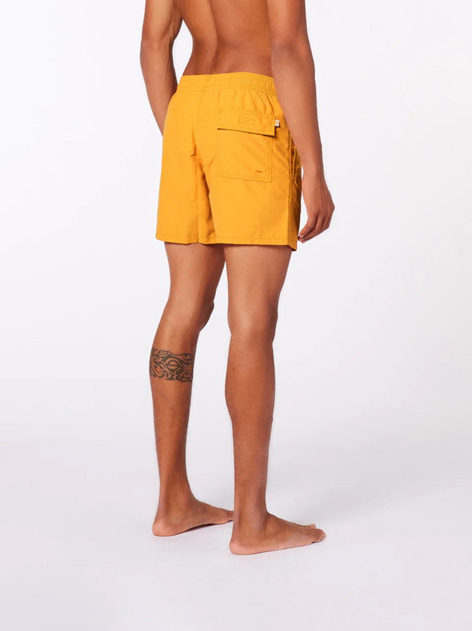 MID-LENGTH SWIM SHORTS WITH AN ELASTICATED WAISTBAND