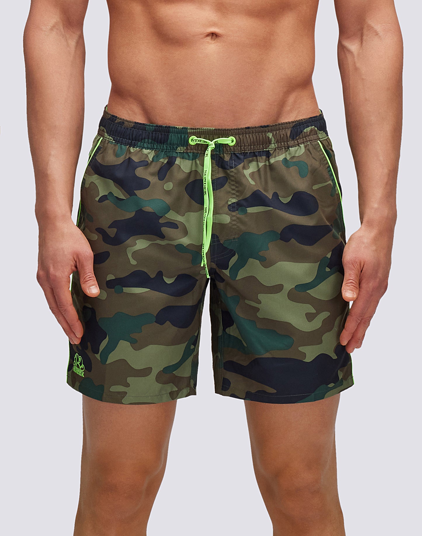 SHORT DE BAIN STRETCH MOYEN AVEC IMPRIMÉ CAMOU