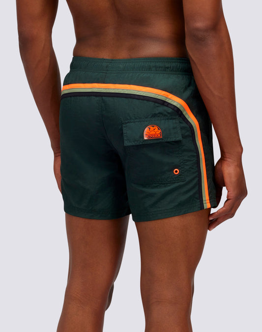 SHORT SWIM SHORTS WITH AN ELASTICATED WAISTBAND