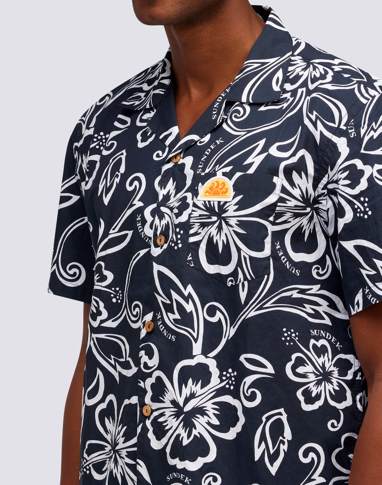 SHIRT WITH VINTAGE HIBISCUS PRINT