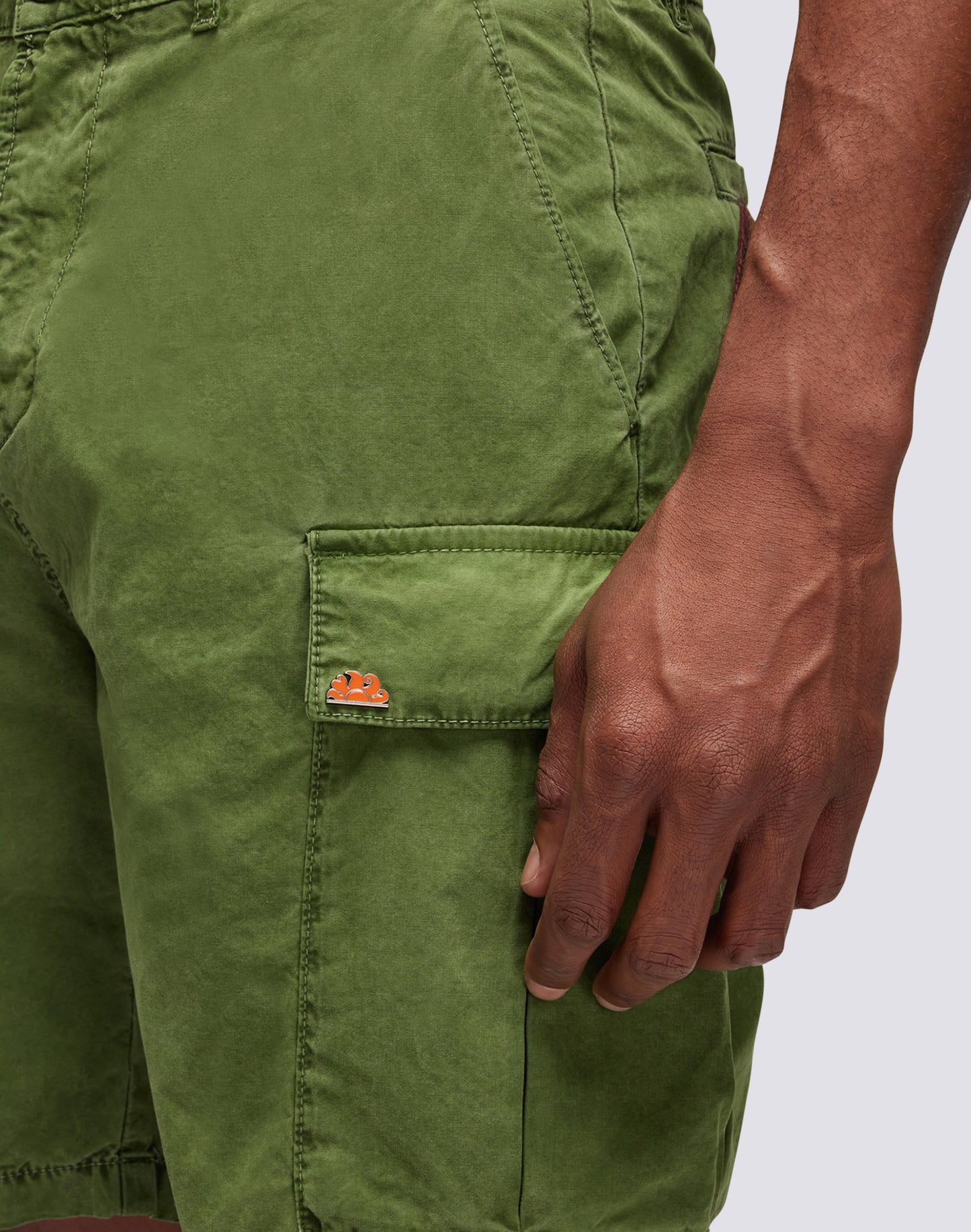 CARGO SHORTS IN GARMENT-DYED FABRIC WITH RAINBOW