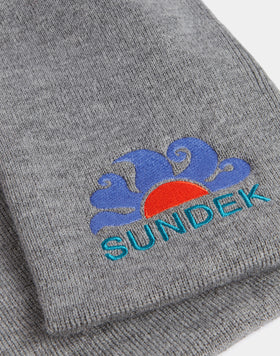 BUFANDA DE NIÑO DE PUNTO CON LOGOTIPO BORDADO