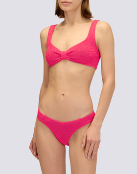 SLIP CON LARGA PERNA DE TEJIDO GOFREDO