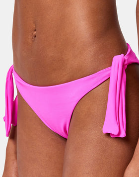 AMORA - BRAGUITA CON LATERALES AJUSTABLES